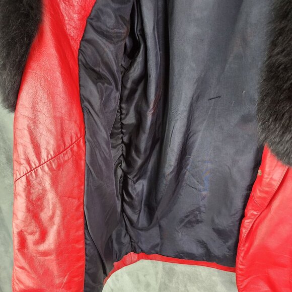 Vintage Red Leather Coat with Black Fox Fur Collar & Large Pockets Size XXL - Picture 4 of 10